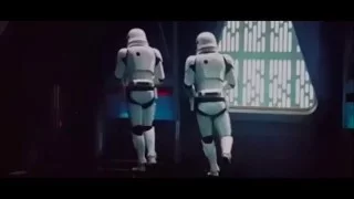 Star Wars The Force Awakens - Stormtroopers turning back, going away, fleeing, turning around