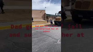 dad got out of jail and surprised his daughter at school