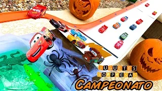 DISNEY CARS RAYO MCQUEEN 11 PACK CAMPEONATO Carros de Carrera para niños  Pista de Coches CARS 3