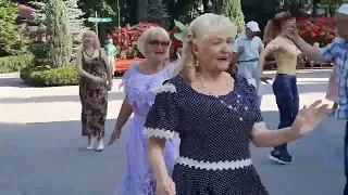 🌟ОЙ БІДА,А Я 😊БАБА МОЛОДА 👍🌹💃💃💃