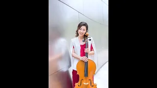 Esther Back, Baroque Cellist - Bach Cello Suite No. 3 in C Major, Bourrée I and II