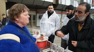 Die ehrliche Dame nimmt den Islam an