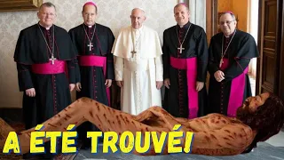 DÉCOUVERTE DE LA TOMBE DE JÉSUS : VOUS NE CROIREZ PAS CE QU'ILS ONT TROUVÉ À L'INTÉRIEUR !