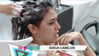 Cabeleireira provoca queda de cabelo na clientela e e deixa todo mundo desesperado