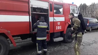 рятувальники ліквідували пожежу в гаражі