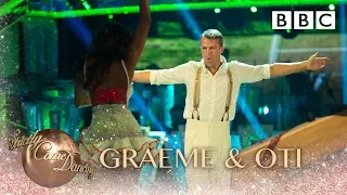 Graeme Swann & Oti Mabuse dance the Samba to Soul Limbo - BBC Strictly 2018