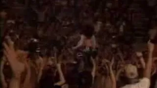 Kiss - Love Gun (live 2000).flv