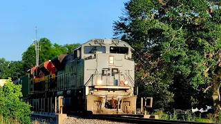 CP 7023 (Air Force unit) Leads CPKC I169 west