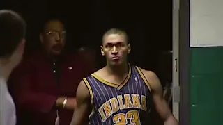 Ron Artest and Mel Daniels altercation in lockeroom