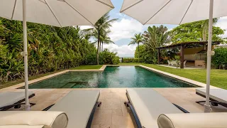 LINDA CASA DE PRAIA EM SÃO SEBASTIÃO, PÉ NA AREIA. À VENDA NO HOME LUXO IMÓVEIS!