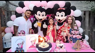 Amanda Mickey and Minnie Mouse Birthday Party and Pretend Play Toys