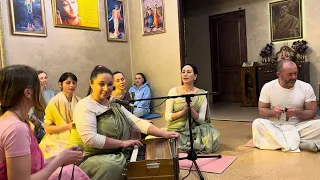 Kirtan Sanga Александра киртан