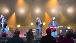 Lady A - I Run To You (Live) - Toyota Oakdale Theatre, Wallingford, CT - 10/19/23