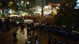 Anti-AfD-Demo in Berlin: Sicht vom Balkon der Wahlparty (24.09.2017)