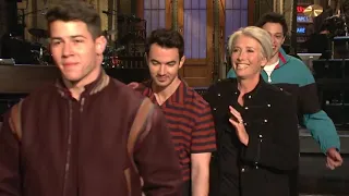 [BEST VN]Emma Thompson Gets the Best Mother's Day Gift - SNL