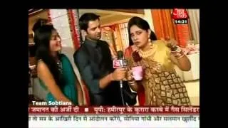 Barun Sobti and Sanaya Irani off screen masti..TS gift on 2nd Anniversary