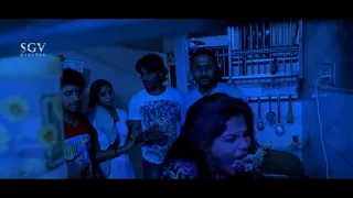 Woman Possessed With Devil & Scares Friends | Gayathri Kannada Movie Scene