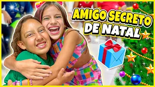 Fizemos AMIGO SECRETO de NATAL nas FÉRIAS - Clau Santana e MC Divertida