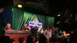 멍때리며 틀어놓기 좋은, 뉴욕 ‘블루노트’ 재즈바(BlueNote in NYC)