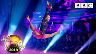 TGD's elegant champion Ellie flies high in dazzling routine - BBC Strictly 2019