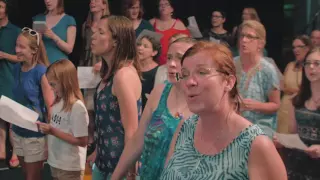 PopUp Chorus sings "Don't You Forget About Me" Simple Minds