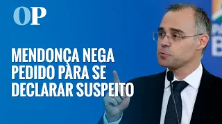 Mendonça nega pedido para se declarar suspeito em notícia-crime contra Bolsonaro