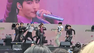 23.04.22 Lovesome festival Ateez(2)