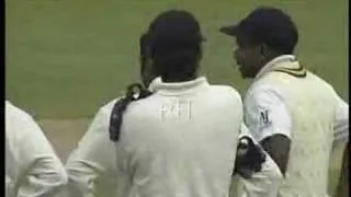 MASSIVE TURN by murali ( best bowler in the world)