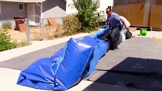 HOW TO FOLD A BIG WATER SLIDE INFLATABLE-正确打包充气大滑梯