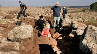 Israeli archaeologists uncover fortress from time of King David