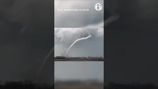 Rope-like possible tornado rips through central Iowa