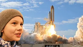 Космический шаттл для детей. Даник рассказывает про шаттл. Поездка в прошлое на запуск ракеты.