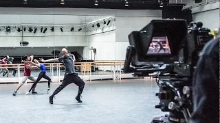 Wayne McGregor rehearses Obsidian Tear (The Royal Ballet)