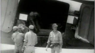 Douglas DC-3, C-47 Skytrain- Air Show and World War II Footage