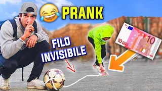 Far TROVARE SOLDI PER STRADA ! Scherzo Epico | Football prank