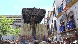 Histórica salida de la Virgen de la Hiniesta | Semana Santa Sevilla 2023