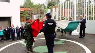 Ceremonia de incineración e izamiento de Bandera