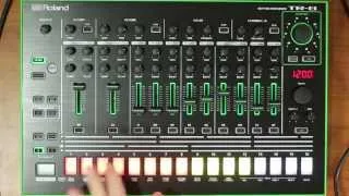 Roland AIRA TR-8 Rhythm Performer