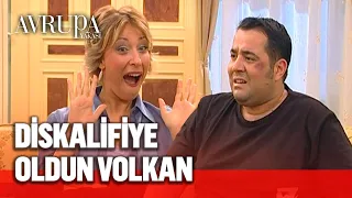 Aslı ve Volkan yan dairede oturmak için yarışıyor - Avrupa Yakası 15. Bölüm