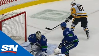 Crosby Finishes Penguins' Passing Play Vs. Canucks