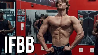 Training To Become an IFBB PRO