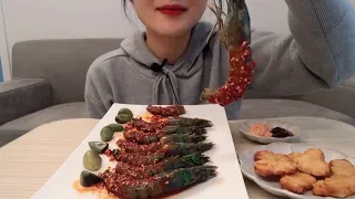 Mukbang Yummy Real Sound/ 매운 양념 새우 먹방/ Spicy Raw Shrimps Mukbang Show