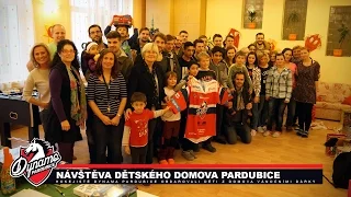 Hokejisté Dynama obdarovali děti v Dětském domově Pardubice