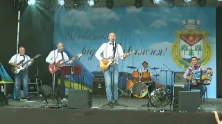 Гурт 72 Години День міста Деражня 2021 р. (Ukrainian folk cover band)