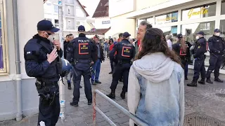 Erster (von 2) unkontrollierten Demoumzügen durch Sinsheim.