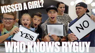 WHO KNOWS RYLER BETTER?! | PARENTS VS SIBLINGS