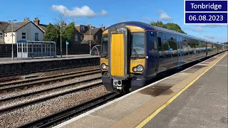 Trains at Tonbridge, 06.08.2023