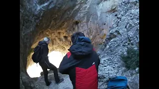 Le Croix de Provence : Grotte des hirondelles