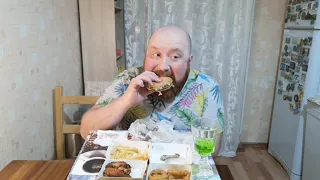 MUKBANG RUSSIA. EATING BURGER KING. МУКБАНГ РОССИЯ. ИТИНГ БУРГЕР КИНГ. АСМР. ASMR.