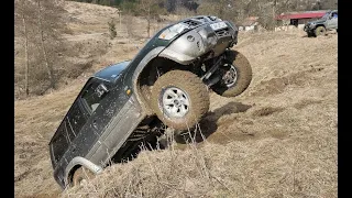 4x4 offroad Nissan Patrol Y60 short and Y61 long in mud (4K).